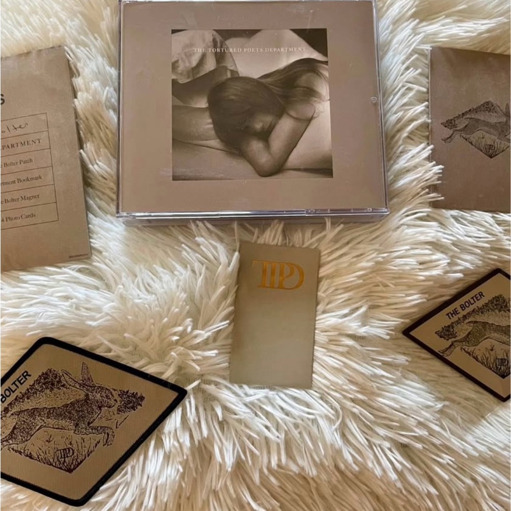 Taylor Swift Tortured Poets Department deluxe edition cd